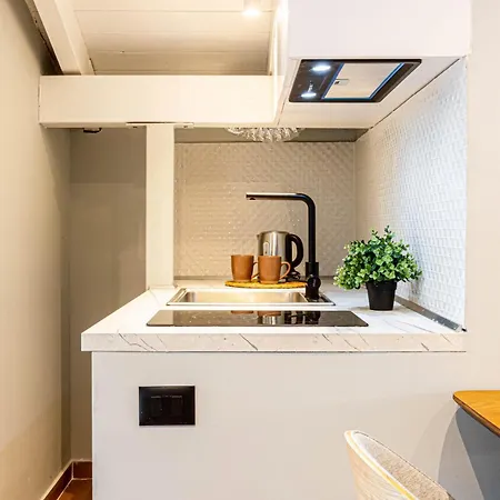 Lian Penthouse 12 - Brand New, Kitchen, Balcony, Parking, Brand New - Lungomare 3 Min Apartman *